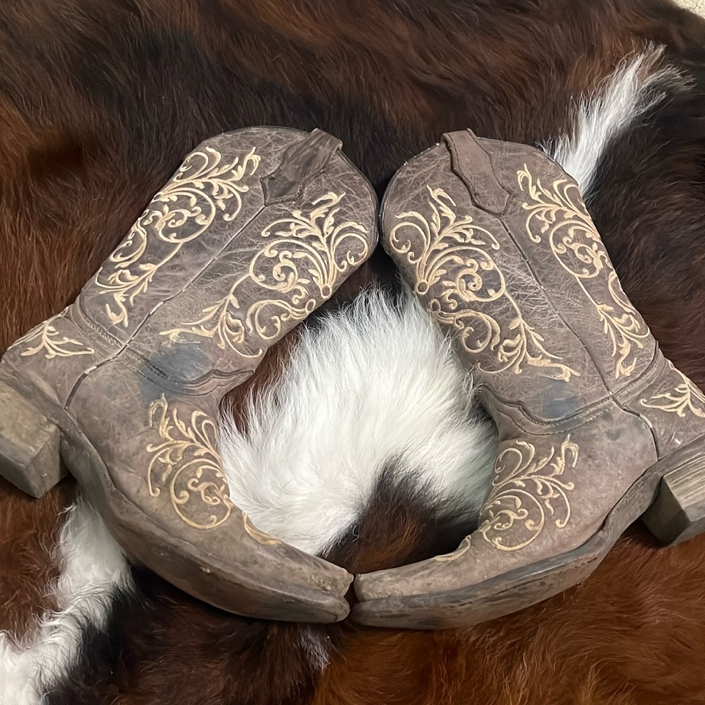 CORRAL western boots, girls size 4.5,